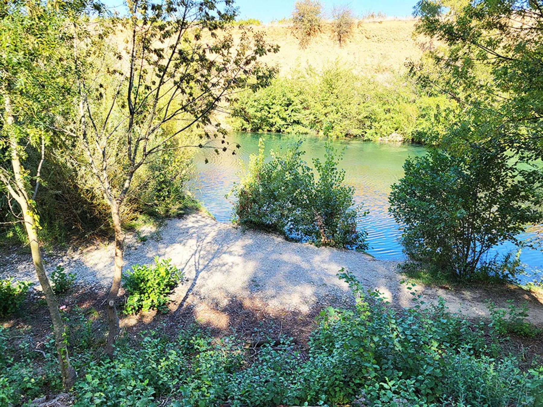 Camping Le Val De Cesse Mirepeisset ภายนอก รูปภาพ
